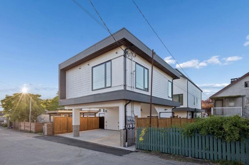 2754 Graveley Street, Vancouver, BC 