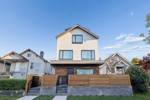 2754 Graveley Street, Vancouver, BC 