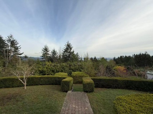 BSMT-750 Greenwood Road , West Vancouver, BC V7S 1X7 2