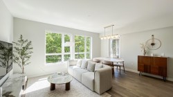 208-4080 Yukon Street  Vancouver, BC V5Y 0L4