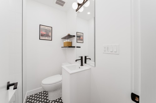 2280 Blenheim Street, Vancouver, BC 