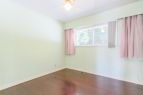 1352 16Th Street E, North Vancouver, BC 
