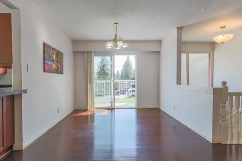 1352 16Th Street E, North Vancouver, BC 