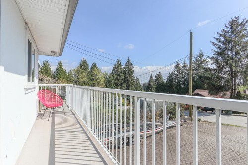 1352 16Th Street E, North Vancouver, BC 