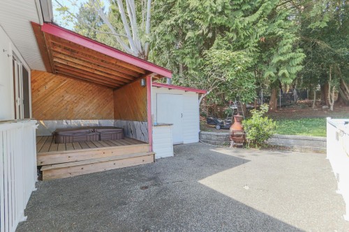 1352 16Th Street E, North Vancouver, BC 