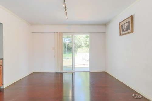 1352 16Th Street E, North Vancouver, BC 