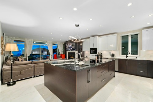 1130 Eyremount Drive, West Vancouver, BC 