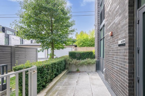 6739 Cambie Street, Vancouver, BC 
