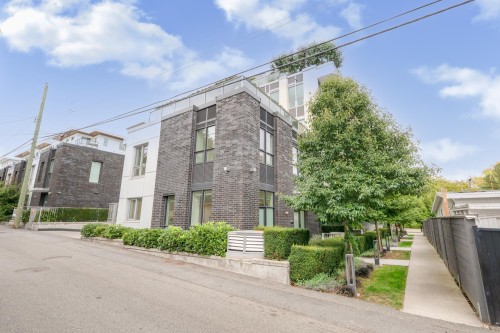 6739 Cambie Street, Vancouver, BC 