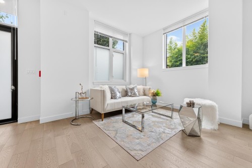 6739 Cambie Street, Vancouver, BC 