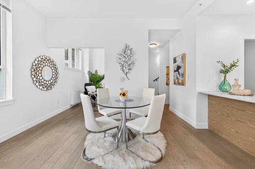 6739 Cambie Street, Vancouver, BC 