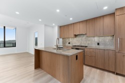 1602-626 Claremont Street Coquitlam, BC V3J 0T1