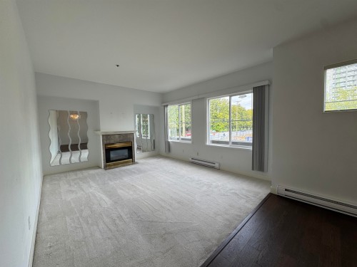 212-7288 No.3 Road , Richmond, BC V6Y 3Y1 3