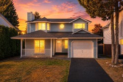 23423 Sandpiper Avenue  Maple Ridge, BC V2X 9M4