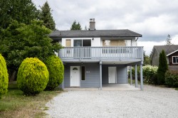 1214 Carole Place  Gibsons, BC V0N 1V4