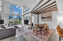 209-1238 Seymour Street  Vancouver, BC V6B 6J3