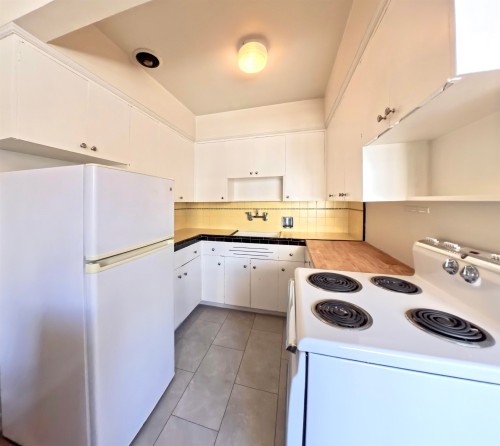 209-1925 Nelsonstreet , Vancouver, BC V6G 1K9 4