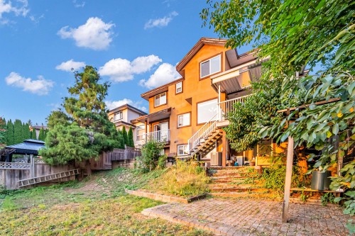 10442 Tamarack Crescent, Maple Ridge, BC 