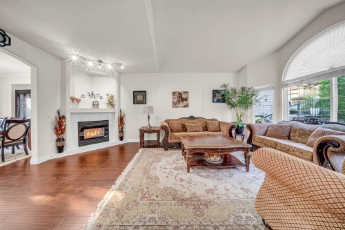 10442 Tamarack Crescent, Maple Ridge, BC 