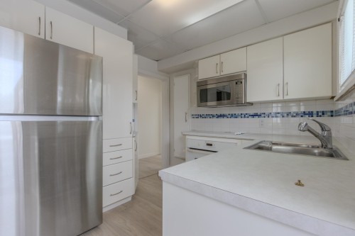 844 Burnaby Street , New Westminster, BC V3L 4V9 3