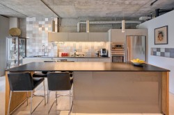 205-1529 6th Avenue W Vancouver, BC V6J 1R1