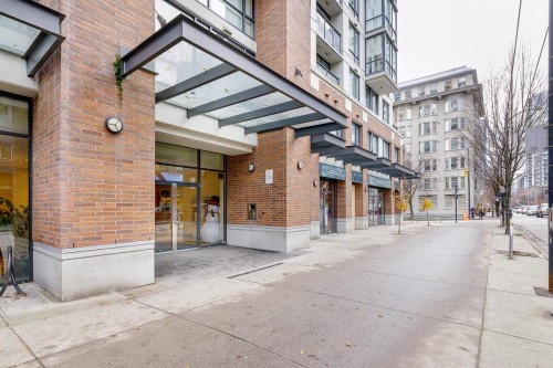 1708-1082 Seymour Street  Vancouver, BC V6B 1X9