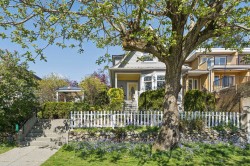 408 2nd Street E North Vancouver, BC V7L 1C8
