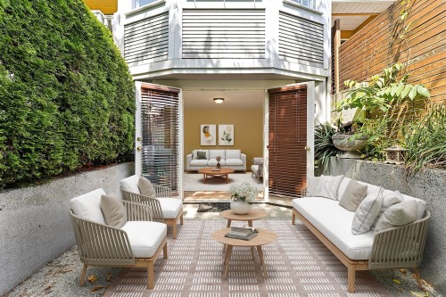 408 2Nd Street E, North Vancouver, BC 