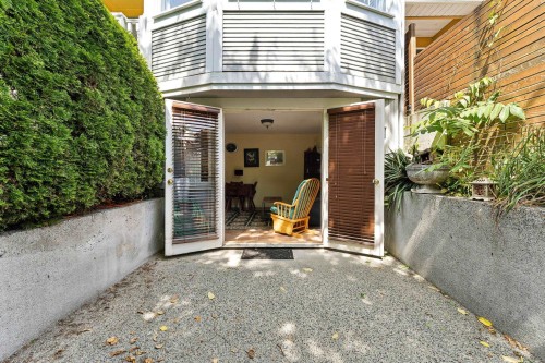 408 2Nd Street E, North Vancouver, BC 