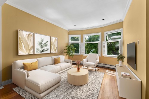 408 2Nd Street E, North Vancouver, BC 