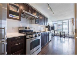 304-4818 Eldorado Mews Vancouver, BC V5R 0B3
