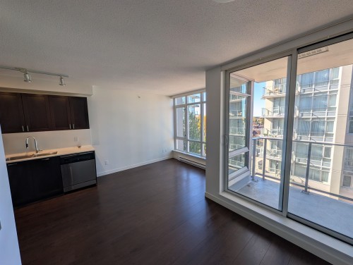 304-4818 Eldorado Mews , Vancouver, BC V5R 0B3 5