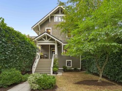 559 18th Avenue W Vancouver, BC V5Z 1V7
