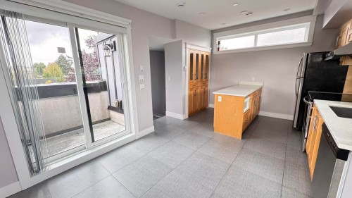 Laneway House-3202 5th Avenue E, Vancouver, BC V5M 1P3 3