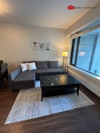 211-215 1st Street WVancouver, BC V5Y 1A6