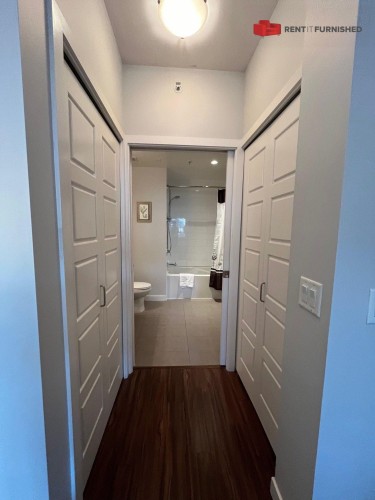211-215 1st Street W, Vancouver, BC V5Y 1A6 3