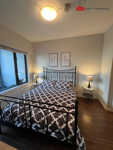 211-215 1st Street W, Vancouver, BC V5Y 1A6 5