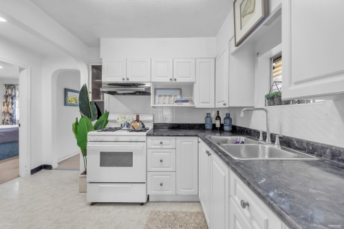 3006 27Th Avenue E, Vancouver, BC 
