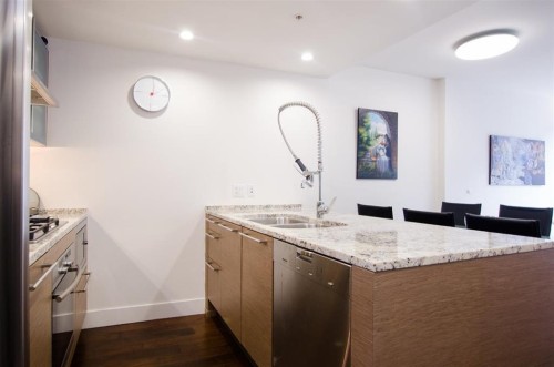 270X-1111 Alberni Street , Vancouver, BC V6E 4V2 2