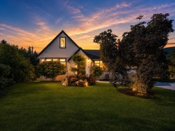3975 Highland Boulevard  North Vancouver, BC V7R 2Y7