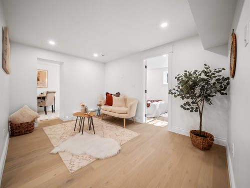 3975 Highland Boulevard, North Vancouver, BC 