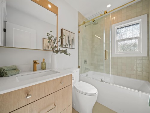 3975 Highland Boulevard, North Vancouver, BC 