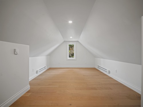 3975 Highland Boulevard, North Vancouver, BC 