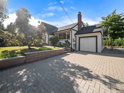 3975 Highland Boulevard, North Vancouver, BC 