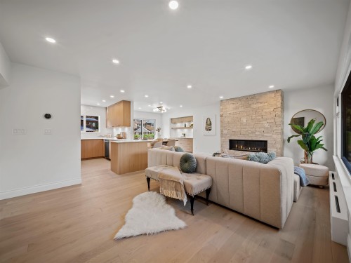 3975 Highland Boulevard, North Vancouver, BC 