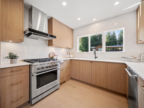 3975 Highland Boulevard, North Vancouver, BC 