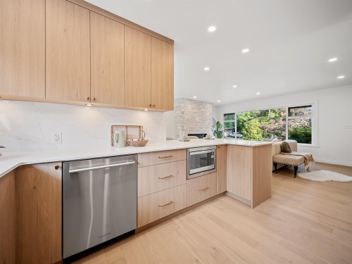 3975 Highland Boulevard, North Vancouver, BC 