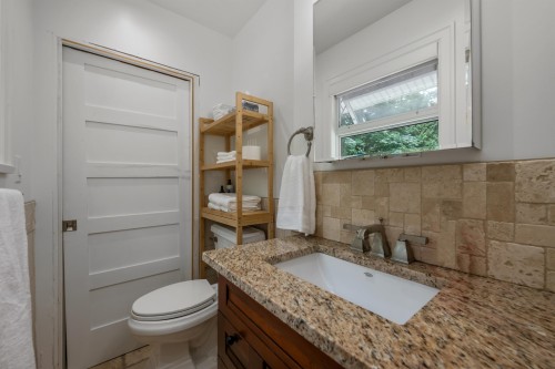 6240 St. Georges Avenue, West Vancouver, BC 