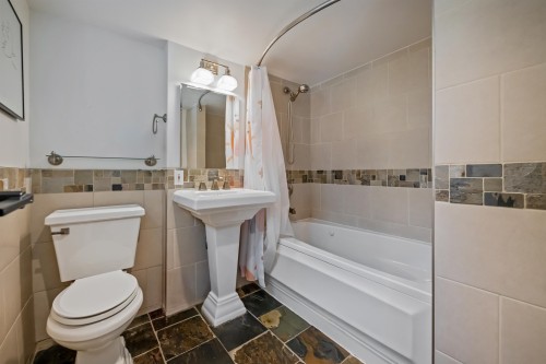 6240 St. Georges Avenue, West Vancouver, BC 