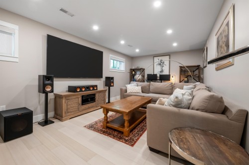 6240 St. Georges Avenue, West Vancouver, BC 